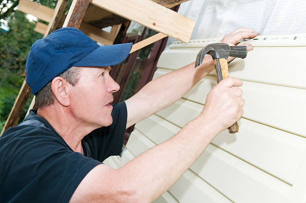 Historical Building Siding Restoration in Melville, RI