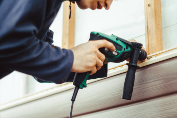 Best Siding Removal and Disposal  in Melville, RI